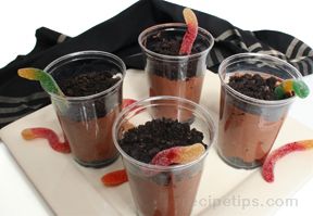 http://www.recipetips.com/images/recipe/dessert/wiggle_worm_dirt_pudding.jpg