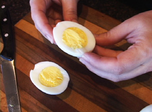 How to Center the Yolks in Hard Boiled Eggs Video